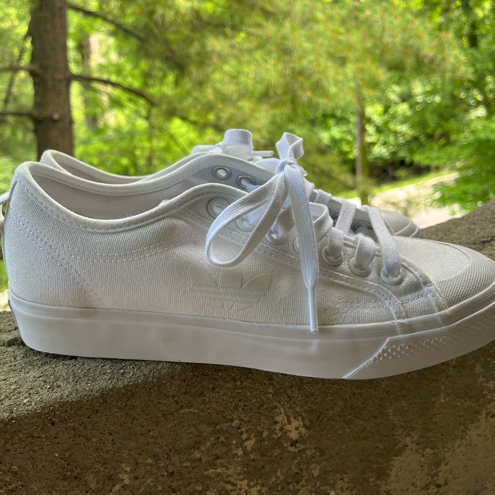 Adidas Solid White Canvas Sneakers 9
